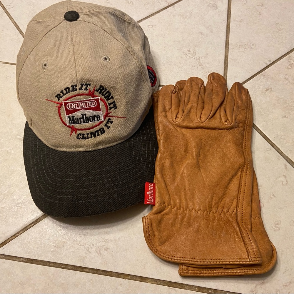 Marlboro Vintage 1990s hat and leather gloves